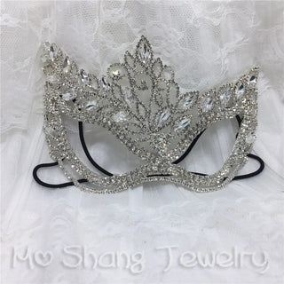 Rhinestone Luxurious Mask for Women Bling Elasticity Crystal Cover Face Jewelry Cosplay Decor Party Halloween Christmas Gift
