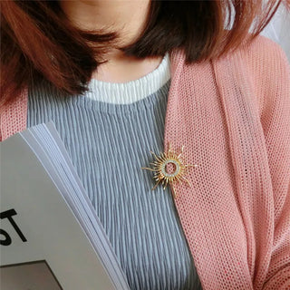 High Quality Sun Shape Brooch For Women Men Prong Setting Crystals  Color Broches Hijab Pins Scarf Buckles Plastron Jewelry