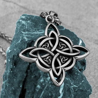 Vintage Irish Celtic Knot Necklace Viking Jewelry Amulet Pendant Fashion Stainless Steel Jewelry Gifts Wholesale for Men Women
